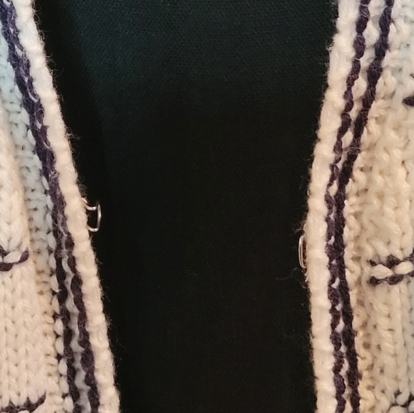 DEVOTED LUXURY APPAREL Knit Short Sleeved Cardigan, Size Medium - Picture 8 of 13